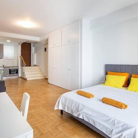Newly Renovated, Quiet & Central Apartment In Kolonaki Афіни Екстер'єр фото